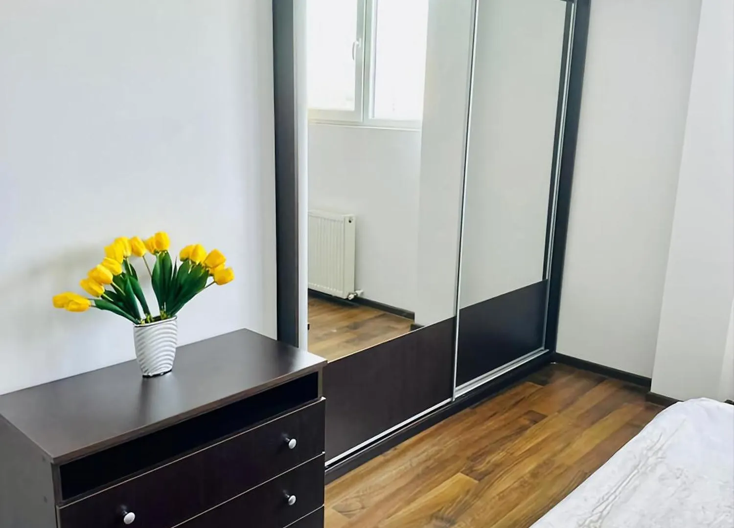 Moon Modern Apartment Bucharest